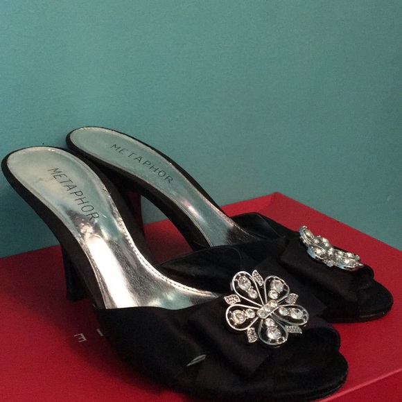 BLACK PARTY HEELS WITH SILVER DECAL fancy party dance shoes decor elegant shiny - Picture 5 of 5